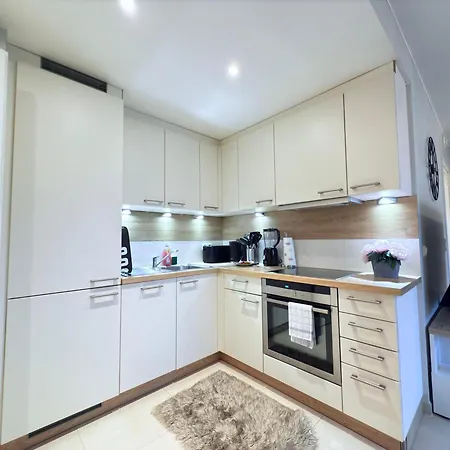 Modern Comfort 2 Bedroom W Balcony&parking-mam1 * Mamer