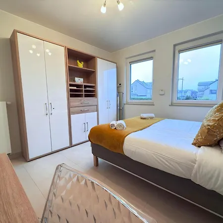 Apartment Modern Comfort 2 Bedroom W Balcony&parking-mam1