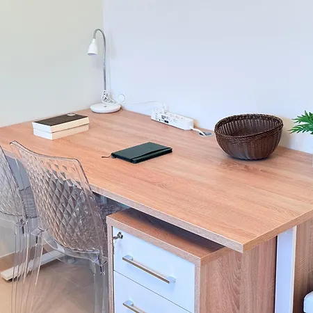 Modern Comfort 2 Bedroom W Balcony&parking-mam1